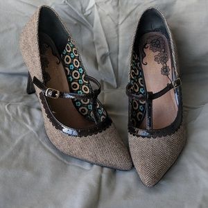 Restricted Brown Tweed Heels - women's 9